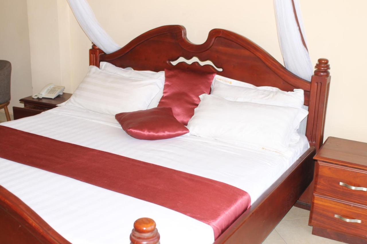 Ss Hotel Kampala Luaran gambar