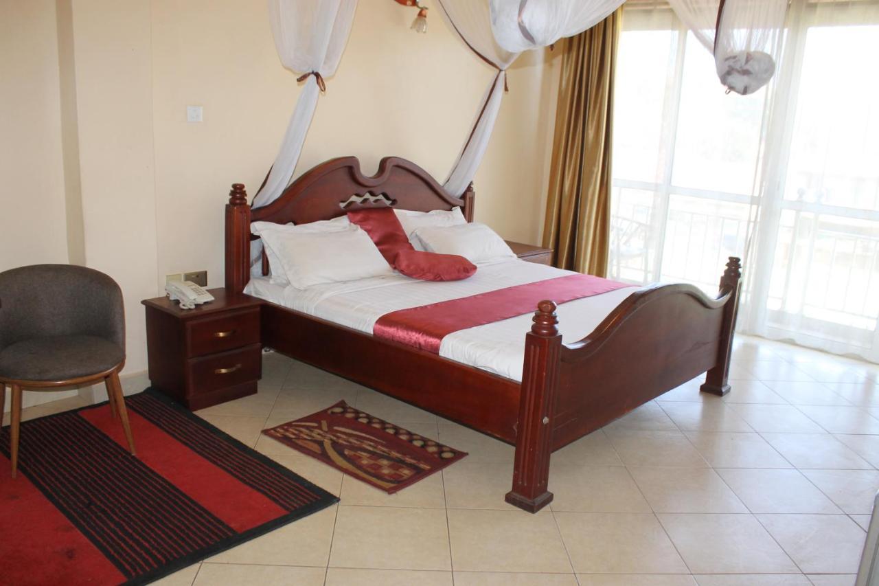 Ss Hotel Kampala Luaran gambar