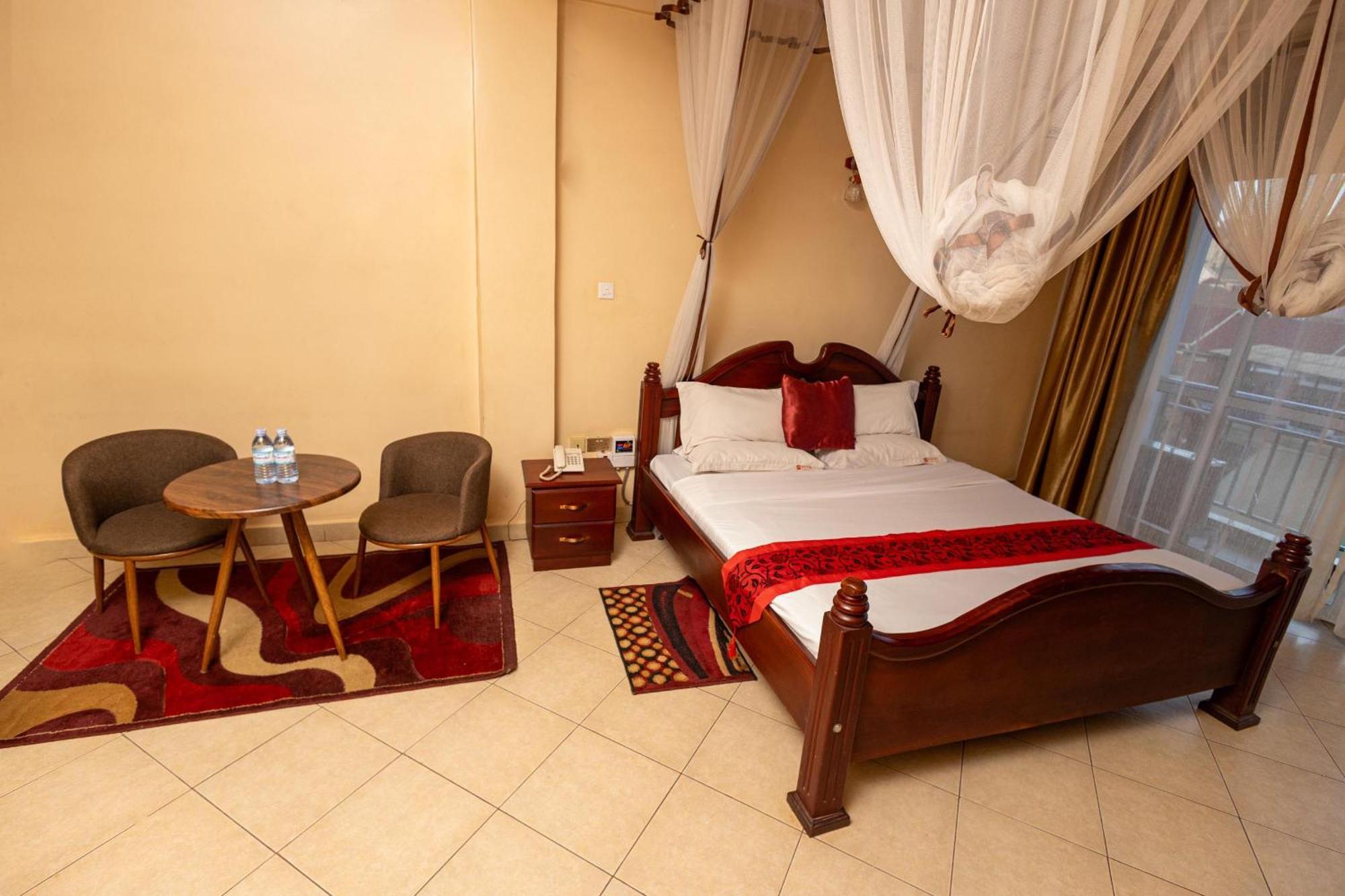 Ss Hotel Kampala Luaran gambar