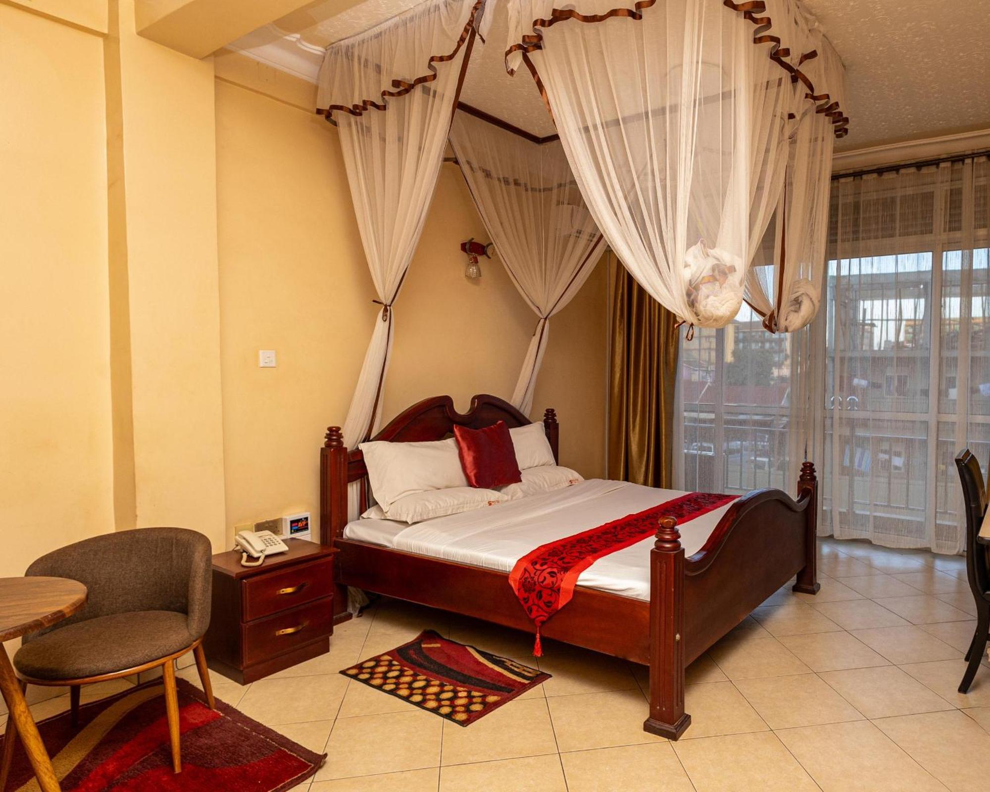 Ss Hotel Kampala Luaran gambar