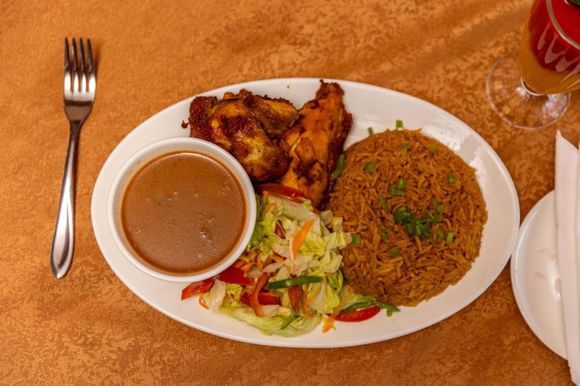 Ss Hotel Kampala Luaran gambar